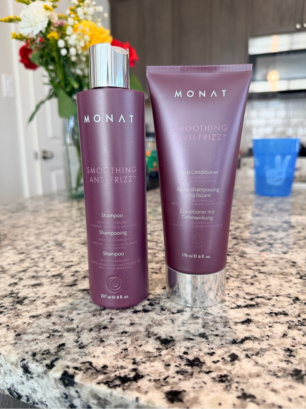 MONAT Smoothing Anti-Frizz Shampoo & Deep Conditioner - Plum